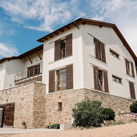 Vinarsky Penzion Strachotice Exterior photo